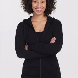 Woolx Women's Travel Hoodie - Ryann | Lightweight & Packable - Black, Size M
